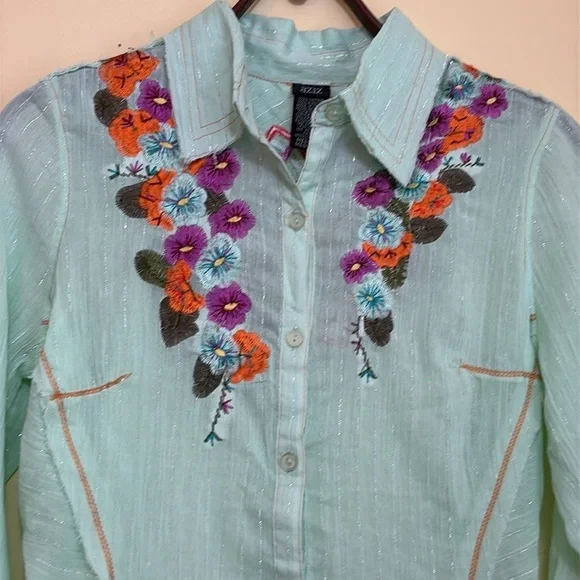 Aziz | Mint Green Floral Embroidered Metallic Thread Cotton Button Up Shirt M - Picture 9 of 17
